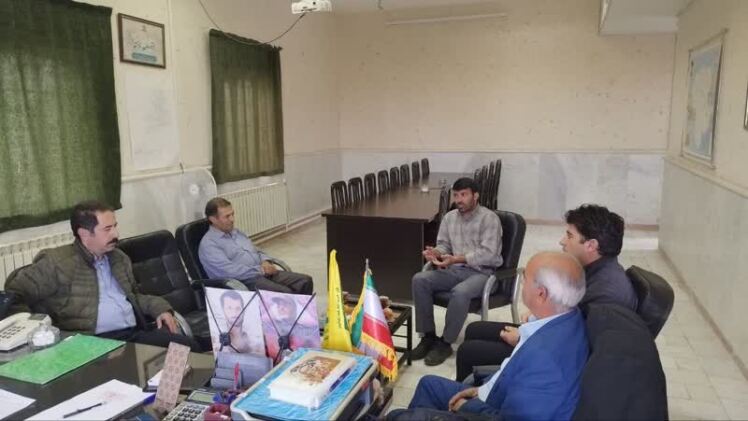 دیدار شهردار ارمغان خانه آقای مهندس #مهدی‌سالک‌احمدی و اعضای محترم شورای شهر با فرمانده جدید حوزه مقاومت 